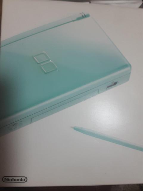 何か最近高値高騰!スパロボが出来るぜ!「DSLightアイスブルー本体」送料無料。 < ゲーム本体/ソフト 何か最近高値高騰!スパロボが出来るぜ!「DSLightアイスブルー本体」送料無料。 < ゲーム本体/ソフトの