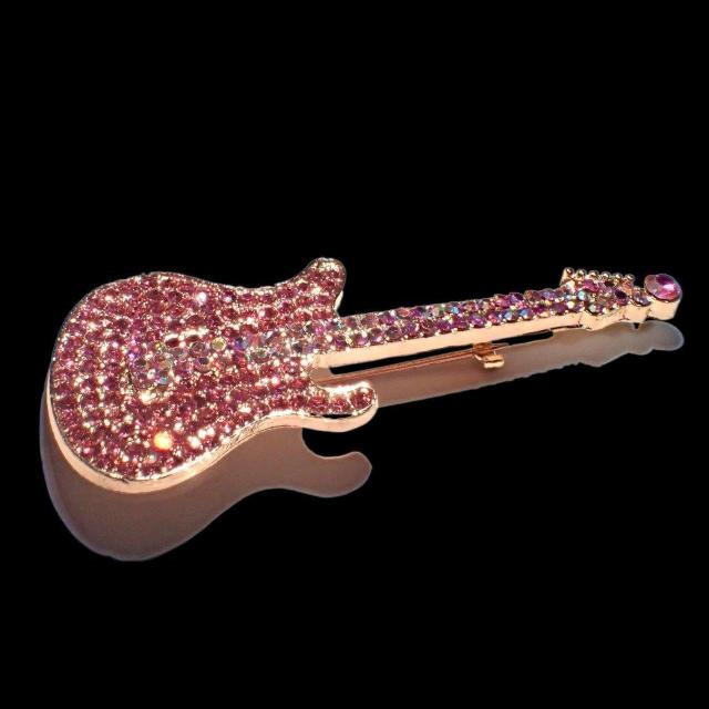 ラインストーン ピンク色 エレキギター ギター ピンブローチ ブローチ ピンバッジ バッジ ラペルピン < 女性アクセサリー/時計  ラインストーン ピンク色 エレキギター ギター ピンブローチ ブローチ ピンバッジ バッジ ラペルピン < 女性アクセサリー/時計の