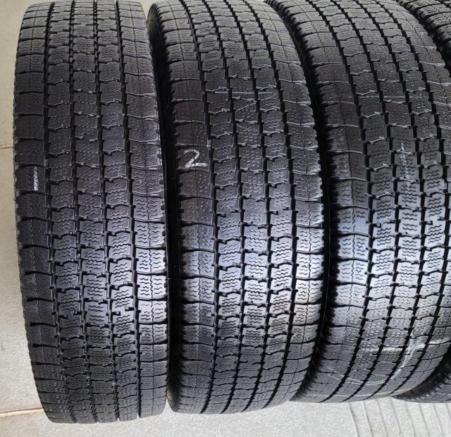 205/70R17.5 115/113L LT S{Zbg@TOYO TIRES DELVEX 2020N ^ gbN  /oCN