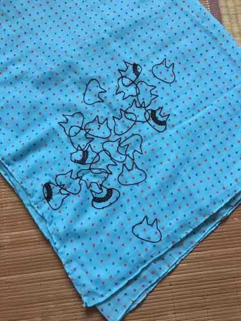 mintneko・ドット&バブルネコ柄ストール。ブルー < ブランド mintneko・ドット&バブルネコ柄ストール。ブルー < ブランドの