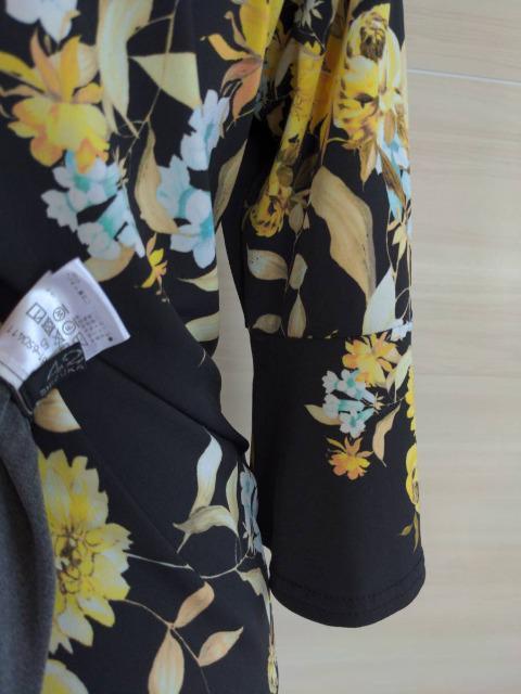 4298SHIZUKA KOMURO/コムロシズカ/シズカコムロ/シヅカコムロ/花柄カットソー/40サイズ/シワになりにくい素材 < ブランド  4298SHIZUKA KOMURO/コムロシズカ/シズカコムロ/シヅカコムロ/花柄カットソー/40サイズ/シワになりにくい素材 < ブランドの