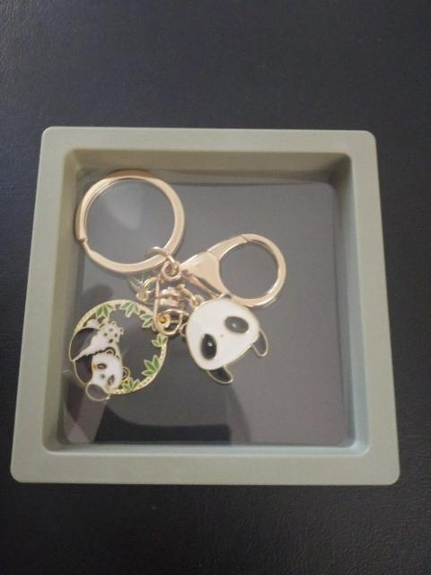 【送料無料】パンダ キーホルダー ケース 付き 笹 親子 P01 < 女性ファッション 【送料無料】パンダ キーホルダー ケース 付き 笹 親子 P01 < 女性ファッションの