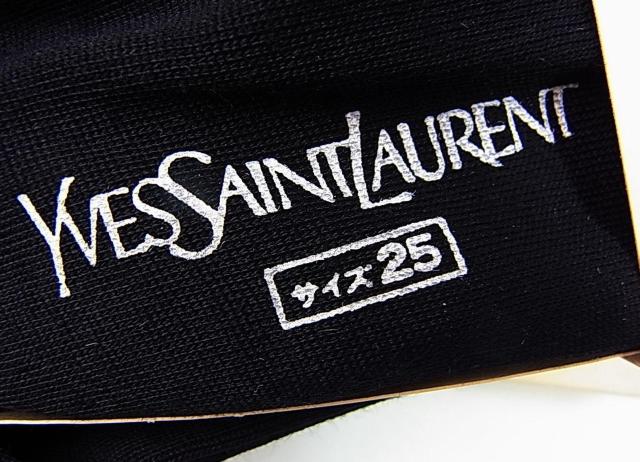 500~X^KigpYves Saint LaurentCT[amOC3Zbgi25cmlCr[O[  uh 