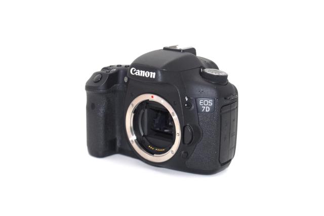 ECFJ[hEobe[2tCanon 7D {fB  Ɠd/AV 