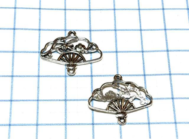 5062 銀色 お花の扇子 5個 金属パーツ アクセサリーチャーム ハンドメイド材料 < ペット/手芸/園芸 5062 銀色 お花の扇子 5個 金属パーツ アクセサリーチャーム ハンドメイド材料 < ペット/手芸/園芸の