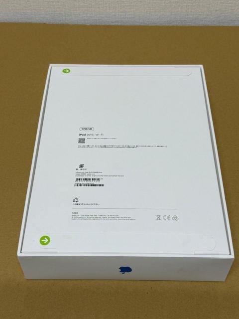 Apple iPad (MD4A4J/A)iPad Wi-Fi���f�� 128GB �u���[ �V�i���J�� �� PC�{��/���Ӌ@��� 