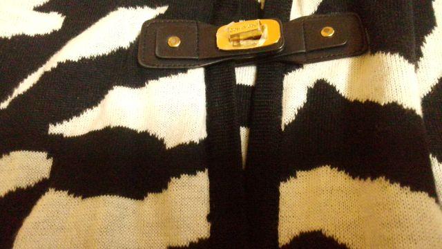 Vi/LCalvin KleinyjbgOJ[f  uh 