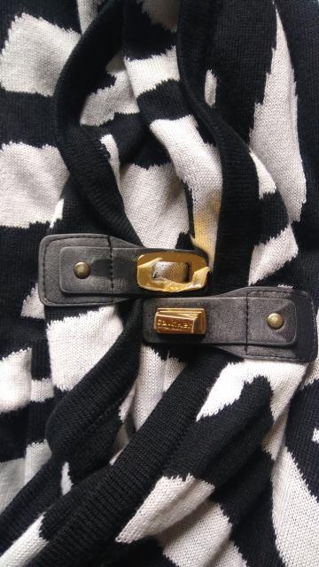 Vi/LCalvin KleinyjbgOJ[f  uh 