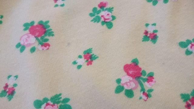 夏服/袖無し薄黄色花柄Tシャツ♪サイズ130p♪ < キッズ/ベビー  夏服/袖無し薄黄色花柄Tシャツ♪サイズ130p♪ < キッズ/ベビーの
