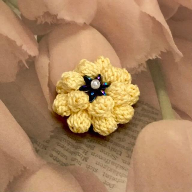 ハンドメイド♪レース編み ぽこぽこ花びらのお花モチーフブローチ < 女性ファッション  ハンドメイド♪レース編み ぽこぽこ花びらのお花モチーフブローチ  < 女性ファッションの