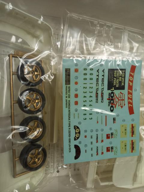 フジミ 1:24 LAーDC5 インテグラ タイプR TOP FUEL < ホビー  フジミ 1:24 LAーDC5 インテグラ タイプR TOP FUEL < ホビーの