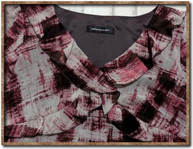 クイーンズコート 裏地付きプリントシフォンブラウス < ブランド  クイーンズコート 裏地付きプリントシフォンブラウス < ブランドの