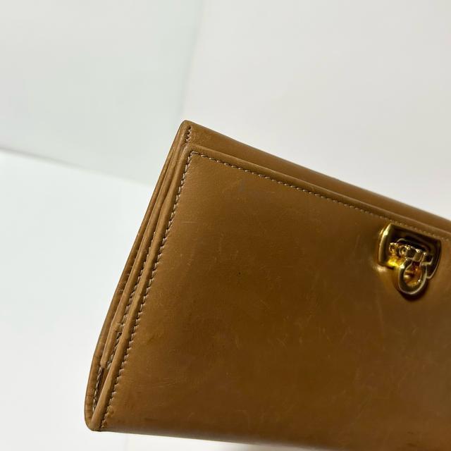 Salvatore Ferragamo tFK K`[j U[ ܂ z uE