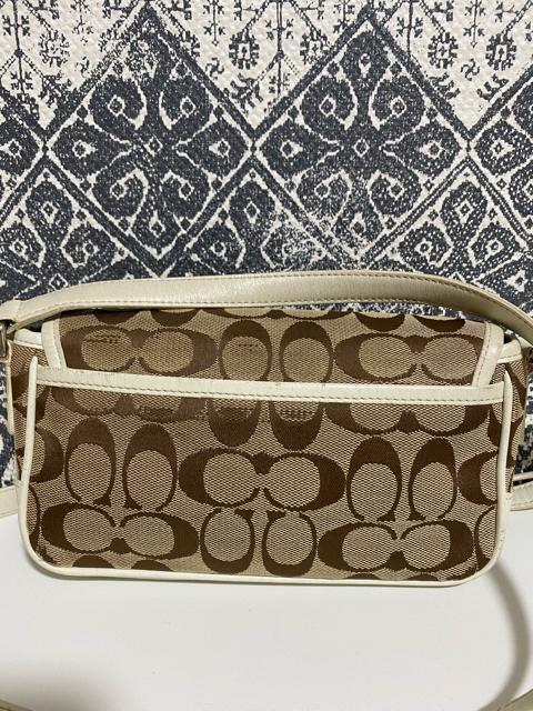 【中古品】COACH コーチ キャンバス×レザー ショルダーバッグ 斜め掛け < ブランド  【中古品】COACH コーチ キャンバス×レザー ショルダーバッグ 斜め掛け < ブランドの