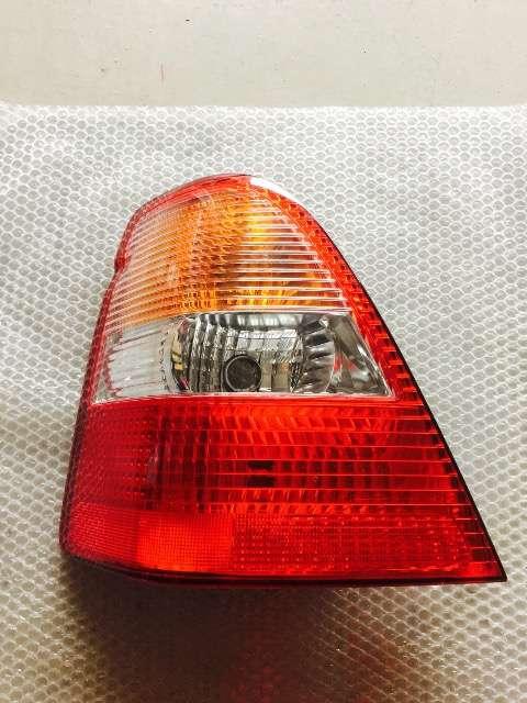 RA系オデッセイM!!テールランプ(助手席側)! < 自動車/バイク RA系オデッセイM!!テールランプ(助手席側)! < 自動車/バイク