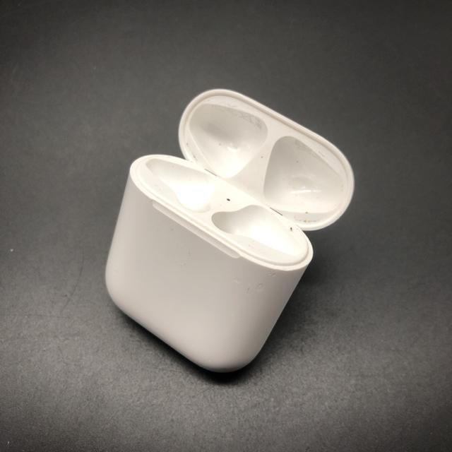  Ki Apple Abv AirPods [dP[X A1602  Ɠd/AV 