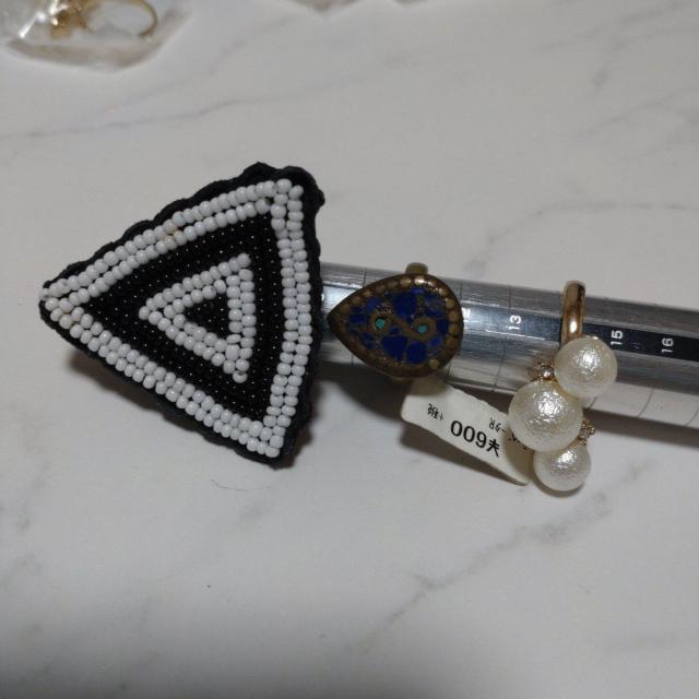 三角ビーズ編みモチーフとしずくモチーフとパールリングセット < 女性アクセサリー/時計 三角ビーズ編みモチーフとしずくモチーフとパールリングセット < 女性アクセサリー/時計の