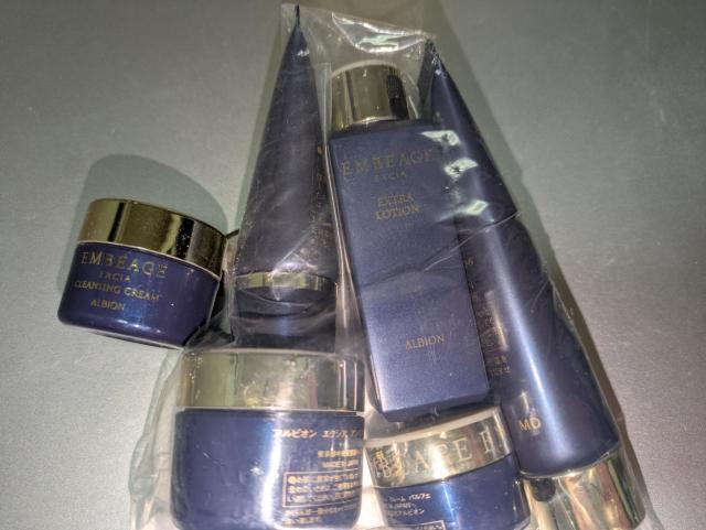 アルビオンALBION今期新品限定エクシアアンベアージュギフトサイズ 6点セット乳液ローションクレンジングクリーム洗顔17600円 < ブランド  アルビオンALBION今期新品限定エクシアアンベアージュギフトサイズ 6点セット乳液ローションクレンジングクリーム洗顔17600円  < ブランドの