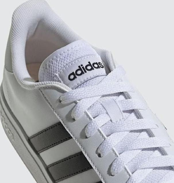 アディダス スニーカー メンズ グランドコート TD ライフスタイル コート ホワイト/ブラック GW9250 ※27.0p < ブランド アディダス スニーカー メンズ グランドコート TD ライフスタイル コート ホワイト/ブラック GW9250 ※27.0p < ブランドの