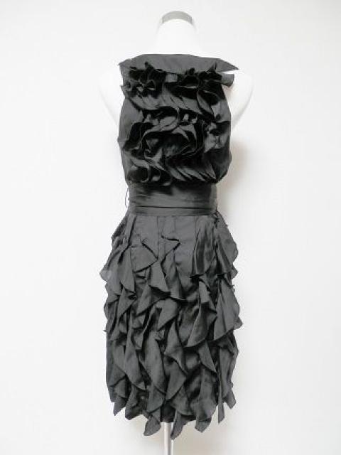 BCBG黒フリルエレガントミディアムワンピドレスフォーマル高級 < 女性ファッション BCBG黒フリルエレガントミディアムワンピドレスフォーマル高級 < 女性ファッションの