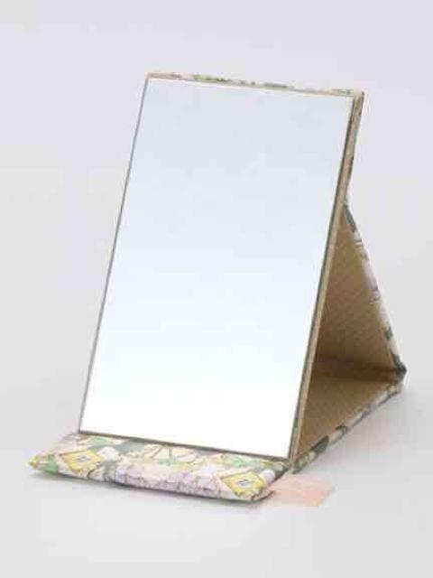 ハニーサロン・フラワーキャット柄ミラー。ホワイト < ブランド  ハニーサロン・フラワーキャット柄ミラー。ホワイト < ブランドの