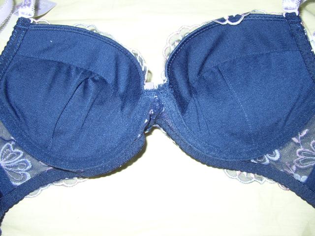 ネイビーに光沢刺繍のフラワーD70Mワイヤー入り < 女性ファッション  ネイビーに光沢刺繍のフラワーD70Mワイヤー入り < 女性ファッションの