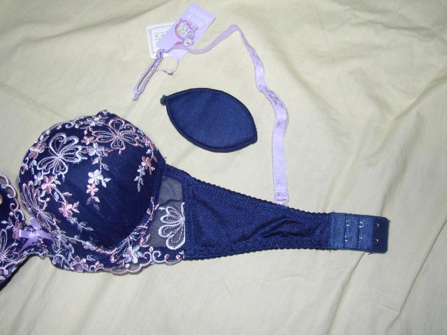 ネイビーに光沢刺繍のフラワーD70Mワイヤー入り < 女性ファッション  ネイビーに光沢刺繍のフラワーD70Mワイヤー入り < 女性ファッションの