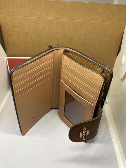 COACH コーチ C4899 二つ折り財布 コーチ×ピーナッツ(Peanuts)スヌーピー限定コラボ ミディアムチョークマルチ < ブランド  COACH コーチ C4899 二つ折り財布 コーチ×ピーナッツ(Peanuts)スヌーピー限定コラボ ミディアムチョークマルチ < ブランドの