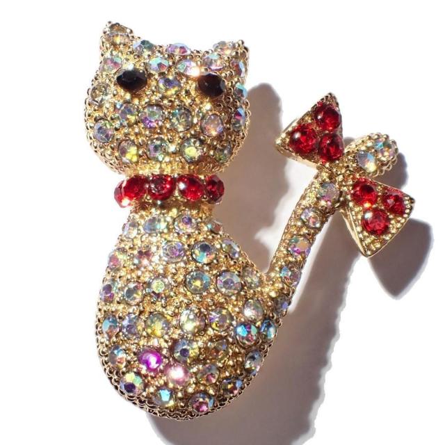 金色 猫 ネコ ねこ ラインストーン リボン ピンブローチ ブローチ ピンバッジ バッジ ピンズ ラペルピン ゴールド色 < 女性アクセサリー/時計  金色 猫 ネコ ねこ ラインストーン リボン ピンブローチ ブローチ ピンバッジ バッジ ピンズ ラペルピン ゴールド色 < 女性アクセサリー/時計の