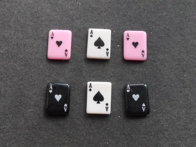 プラパーツ 手芸・アクセサリーパーツ トランプ パーツ 6個セット デコパーツ ミニチュア パーツ < 香水/コスメ/ネイル プラパーツ 手芸・アクセサリーパーツ トランプ パーツ 6個セット デコパーツ ミニチュア パーツ < 香水/コスメ/ネイルの