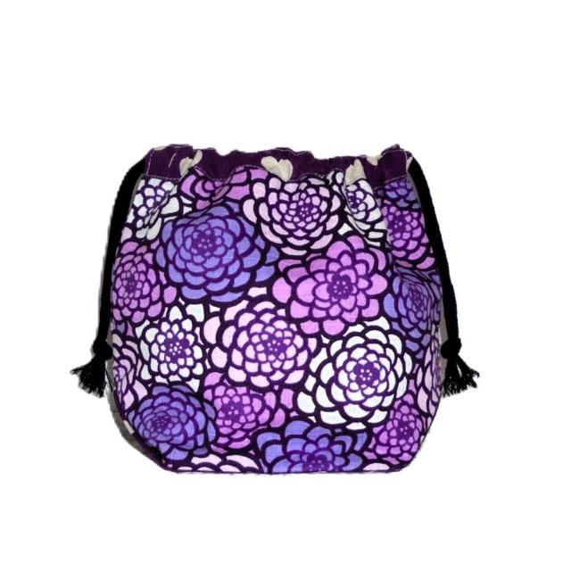 【底マチ幅が広い巾着】◆紫ピンク白ダリア×紫ハート◆裏地あり巾着 < 女性ファッション 【底マチ幅が広い巾着】◆紫ピンク白ダリア×紫ハート◆裏地あり巾着 < 女性ファッションの
