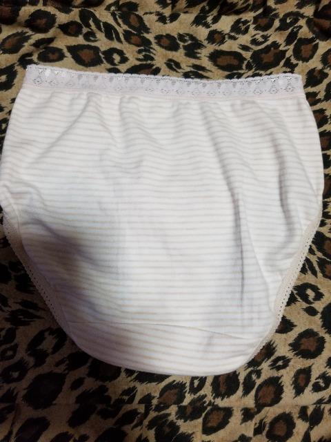 レディース ショーツ ボーダー柄。Mサイズ。レース < 女性ファッション レディース ショーツ ボーダー柄。Mサイズ。レース < 女性ファッションの