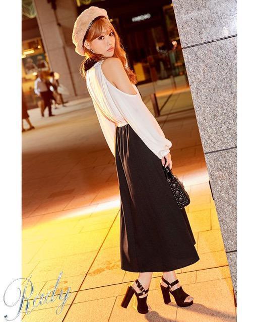 Rady☆大人気☆ボウタイマキシワンピ☆S☆新品同様 < ブランド Rady☆大人気☆ボウタイマキシワンピ☆S☆新品同様 < ブランドの