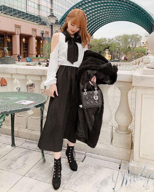 Rady☆大人気☆ボウタイマキシワンピ☆S☆新品同様 < ブランド Rady☆大人気☆ボウタイマキシワンピ☆S☆新品同様 < ブランドの