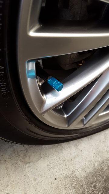 インプレッサG4 取り付け例あり エアバルブキャップtype3 < 自動車/バイク インプレッサG4 取り付け例あり エアバルブキャップtype3 < 自動車/バイク