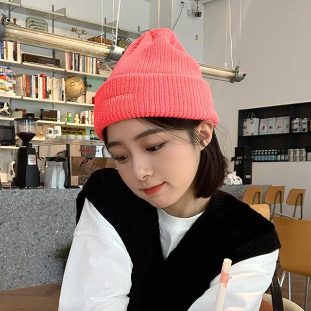 送料無料 新品 7カラー ニット帽子 レディース 英字ロゴ < 女性ファッション  送料無料 新品 7カラー ニット帽子 レディース 英字ロゴ < 女性ファッションの