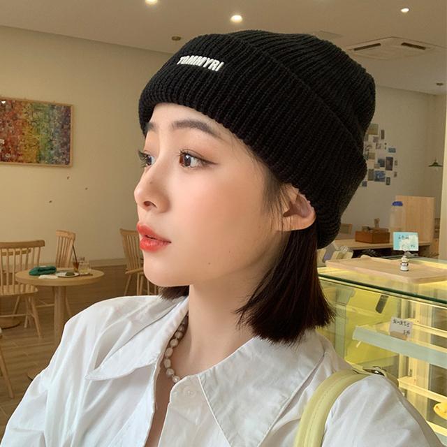 送料無料 新品 7カラー ニット帽子 レディース 英字ロゴ < 女性ファッション  送料無料 新品 7カラー ニット帽子 レディース 英字ロゴ < 女性ファッションの