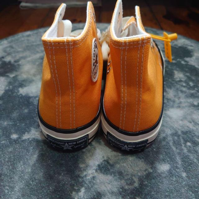 新品 23.5cm レディース スニーカー イエロー シューズ 靴 ミドルカット < 女性ファッション  新品 23.5cm レディース スニーカー イエロー シューズ 靴 ミドルカット < 女性ファッションの