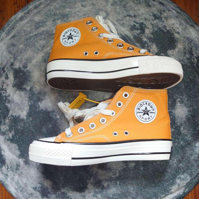 新品 23.5cm レディース スニーカー イエロー シューズ 靴 ミドルカット < 女性ファッション  新品 23.5cm レディース スニーカー イエロー シューズ 靴 ミドルカット < 女性ファッションの