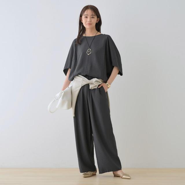 INDIVI今期新品チャコールグレーモモンガブラウス美品ドロストワイドパンツ大きいサイズ13号12号UV加工パンツセットアップ < ブランド  INDIVI今期新品チャコールグレーモモンガブラウス美品ドロストワイドパンツ大きいサイズ13号12号UV加工パンツセットアップ  < ブランドの