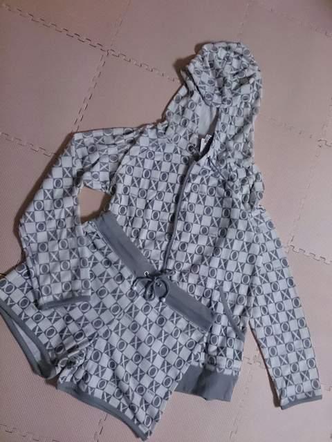 新品 キスキスの上下セット L グレー < 女性ファッション  新品 キスキスの上下セット L グレー  < 女性ファッションの