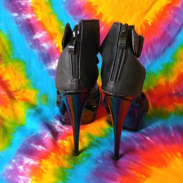 超Sexy(o´▽`o)キラキラッ!厚底ピンヒールサンダル■女王様♪ < 女性ファッション  超Sexy(o´▽`o)キラキラッ!厚底ピンヒールサンダル■女王様♪ < 女性ファッションの