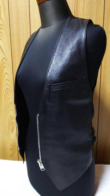 国内正規未 Dior Hommeディオールオム ライダースベスト レザー切り替えジレ 黒 最小38 メタルジップ ラムレザー レア < ブランド  国内正規未 Dior Hommeディオールオム ライダースベスト レザー切り替えジレ 黒 最小38 メタルジップ ラムレザー レア < ブランドの