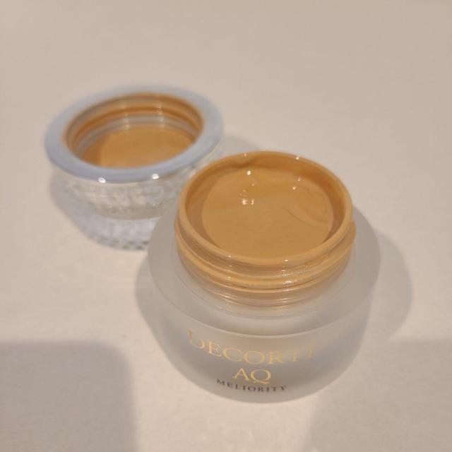 【撮影のため数回使用】コスメデコルテAQミリオリティ リペアトリートメント セラムファンデーション 302 < ブランド 【撮影のため数回使用】コスメデコルテAQミリオリティ リペアトリートメント セラムファンデーション 302 < ブランドの