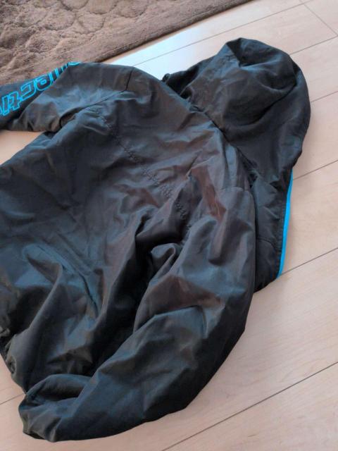 PERFECT PASS ACTIVE ロゴ入り フード付き スポーツジャケット < 男性ファッション PERFECT PASS ACTIVE ロゴ入り フード付き スポーツジャケット < 男性ファッションの