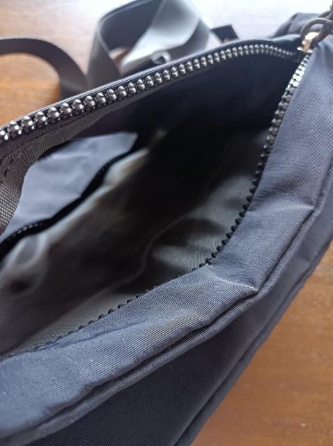 ミレスト★MILESTO多機能ポケットショルダーバック★新品同様★柔らか生地便利★送料無料★男女OK★ < 女性ファッション ミレスト★MILESTO多機能ポケットショルダーバック★新品同様★柔らか生地便利★送料無料★男女OK★ < 女性ファッションの