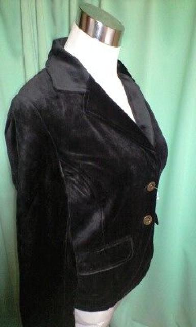 Regard caressantベロアジャケット黒 < 女性ファッション  Regard caressantベロアジャケット黒 < 女性ファッションの