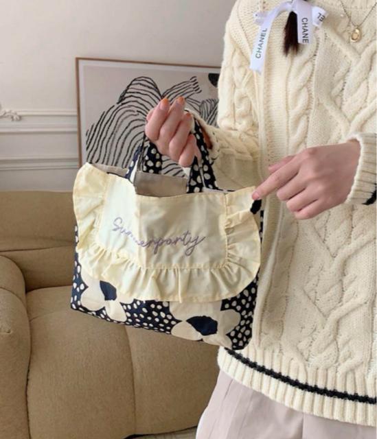 花柄フリルトートバッグ < 女性ファッション 花柄フリルトートバッグ < 女性ファッションの