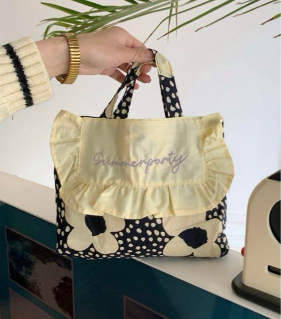 花柄フリルトートバッグ < 女性ファッション 花柄フリルトートバッグ < 女性ファッションの