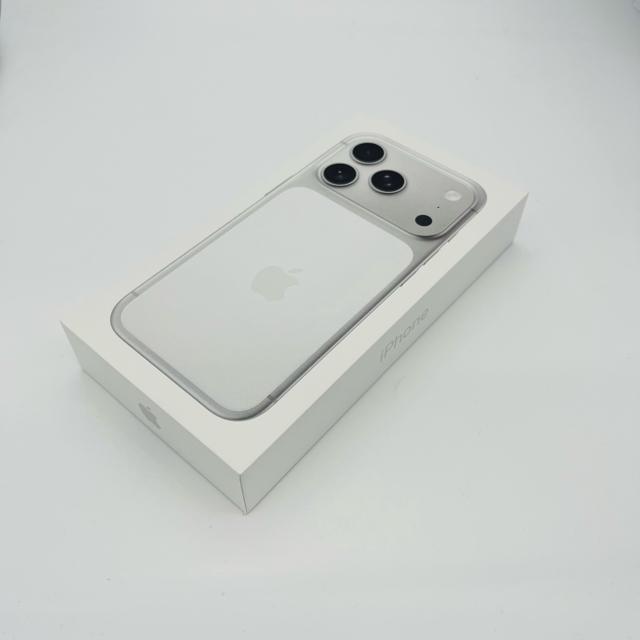 未開封 iPhone 17 Pro 256 GB SIMフリー シルバー 本体 < 家電/AV  未開封 iPhone 17 Pro 256 GB SIMフリー シルバー 本体 < 家電/AVの